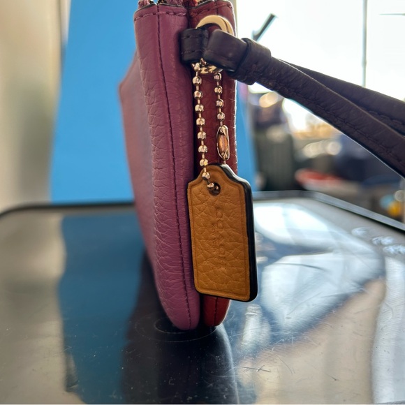 Coach Rust and Light Purple Leather Double Zip Wristlet with Gold Details - Picture 4 of 6